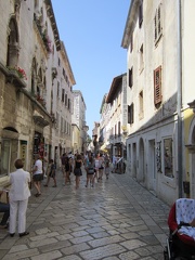 Decumanus Street